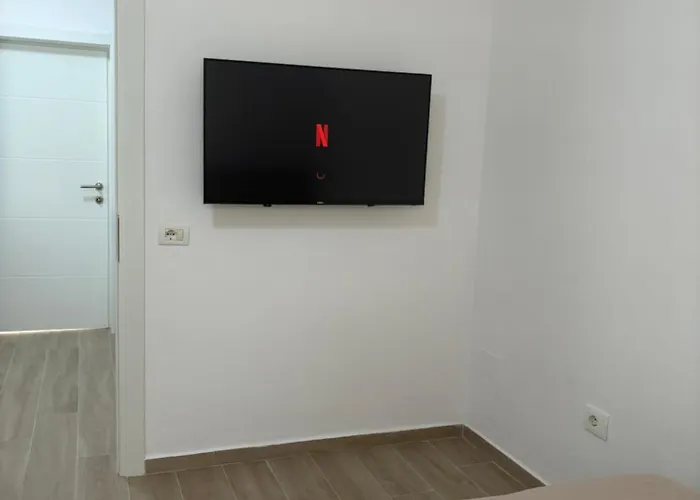 Kevi Lägenhet Tirana